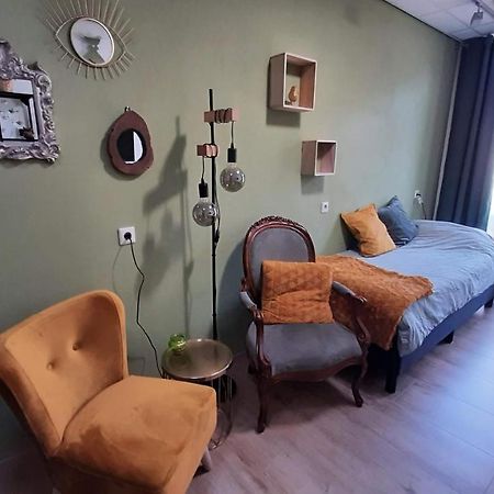 Gastenverblijf Nummer 1 Sommelsdijk エクステリア 写真